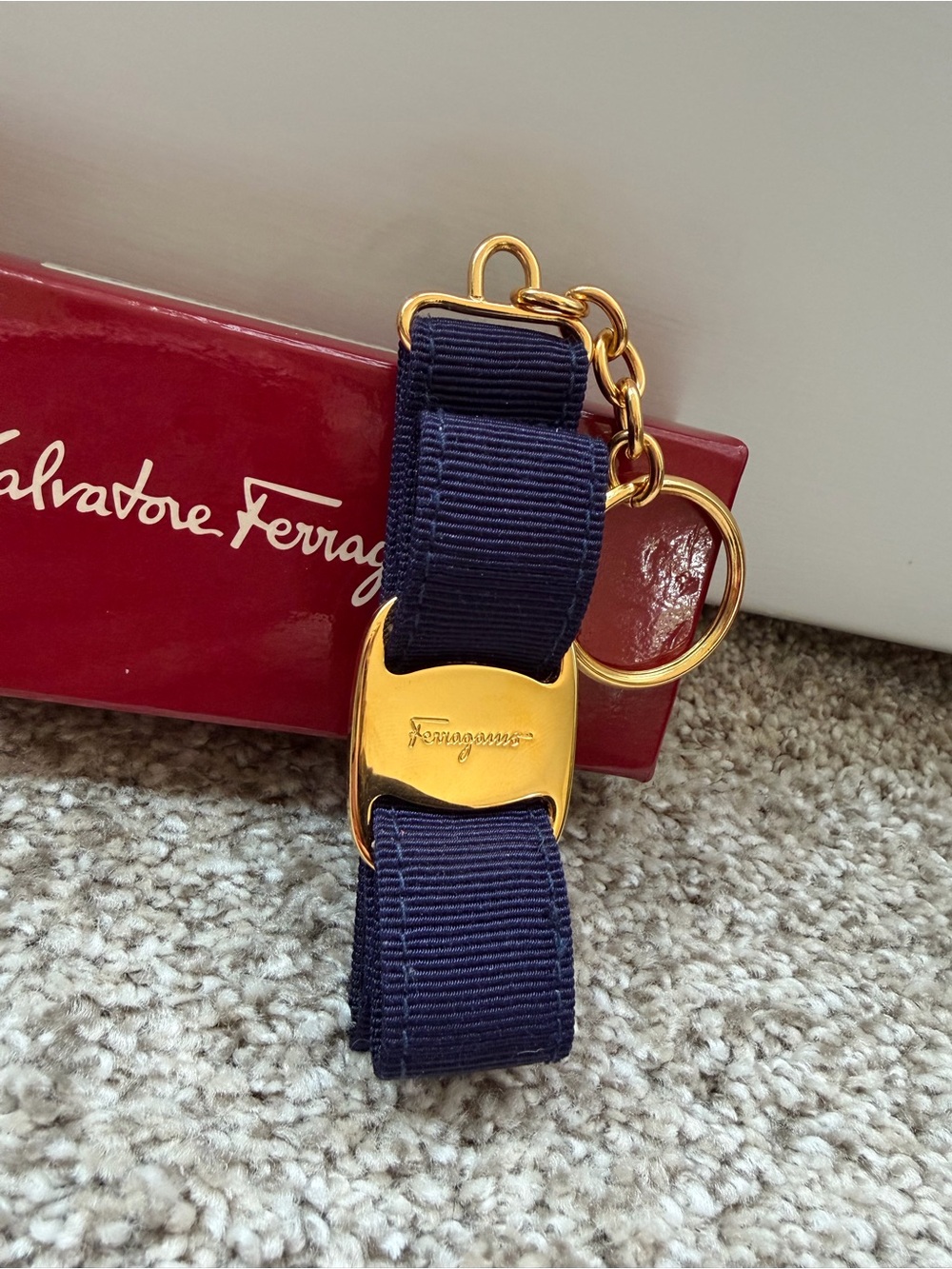 Salvatore Ferragamo Vara Bow Ribbon Keychain – Navy Grosgrain & Gold Tone - Picture 2 of 7